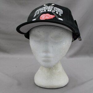 Detroit Red Wings STARTER Black Stanley Cup Champs Hat